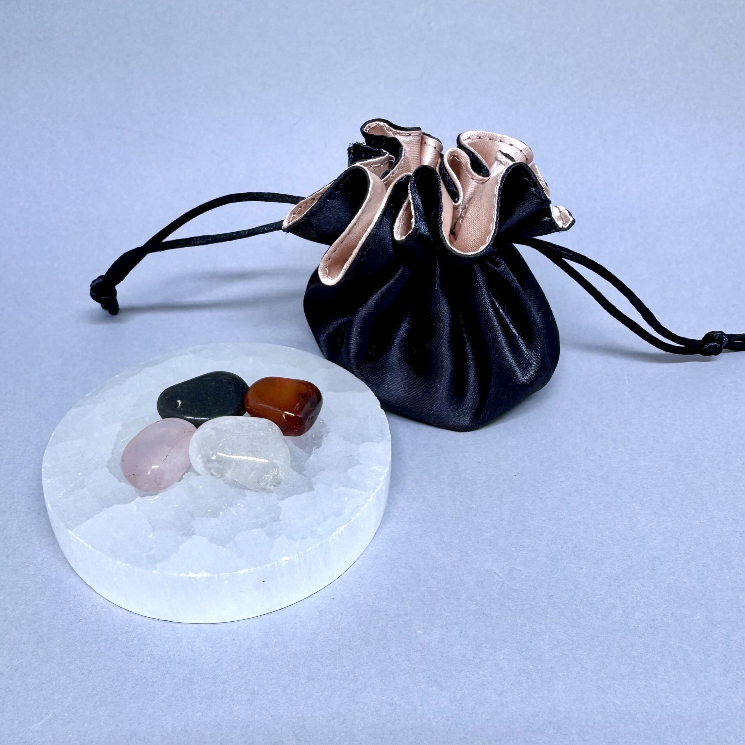 Mini Altar do Amor – Intenção, Delicadeza e Conexão